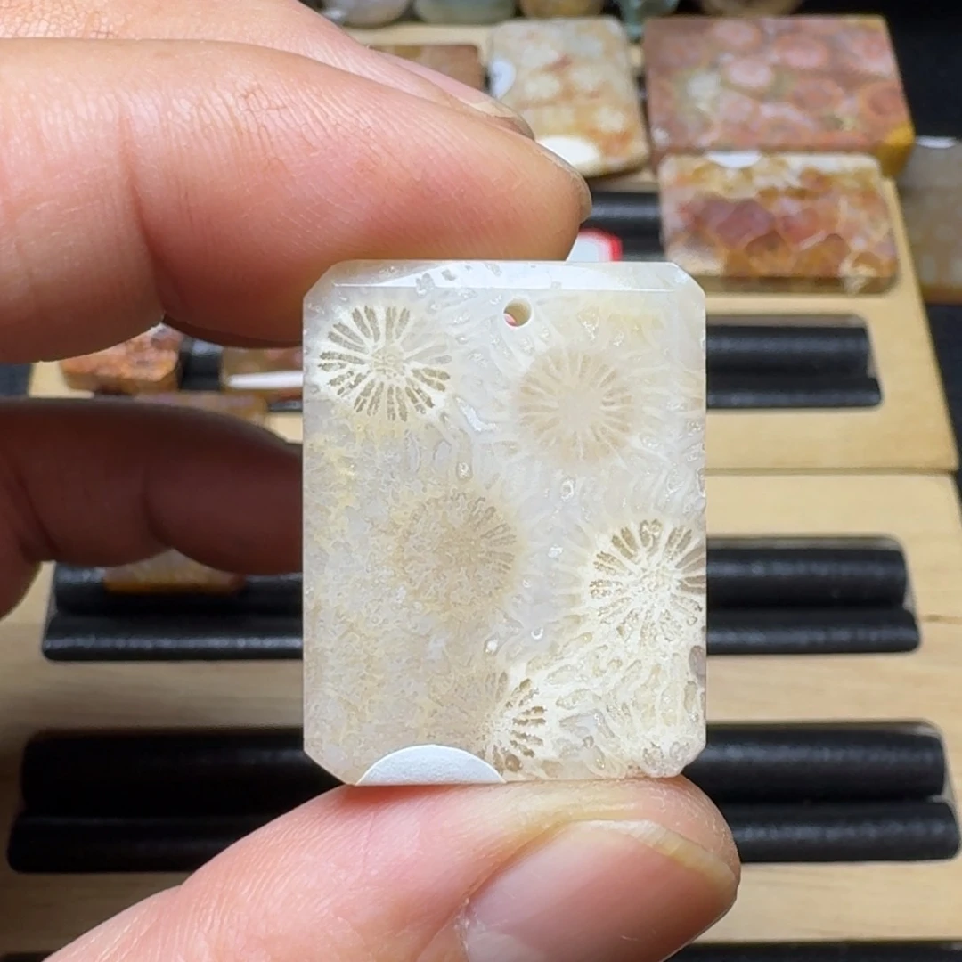 硅化玉纯天然色有机玉石未镶嵌