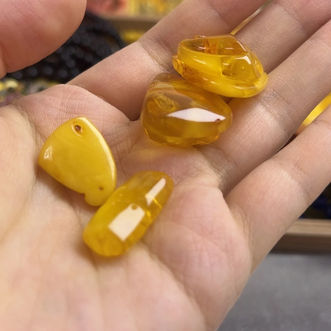 恬***#琥珀未镶嵌颈饰矿坑付3次