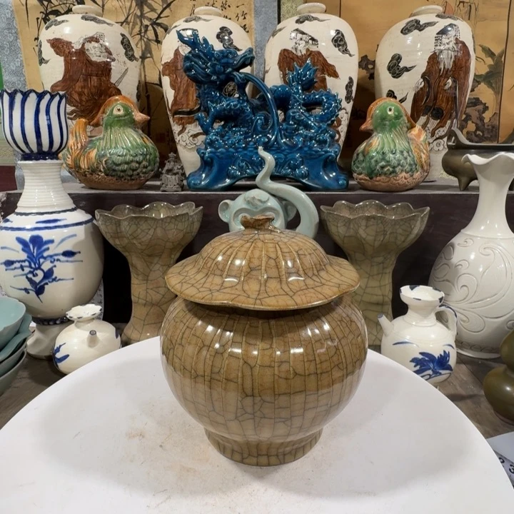手工制作陶瓷摆件