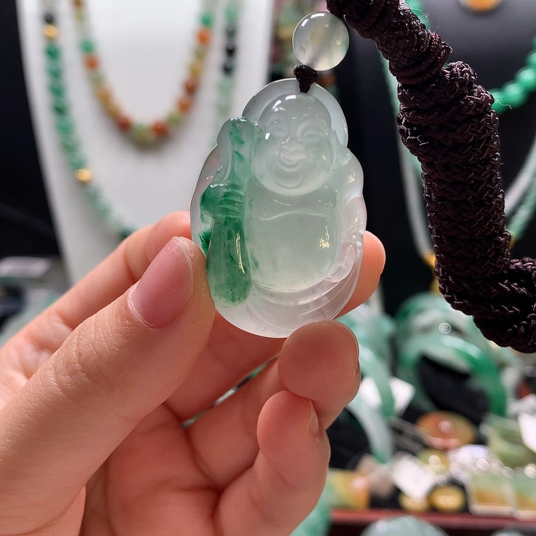 猪****石英质玉未镶嵌吊坠