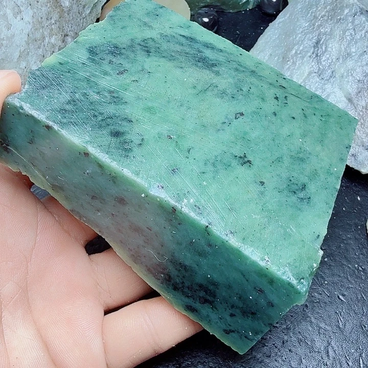 和田玉（糖玉）未镶嵌珠宝奇石