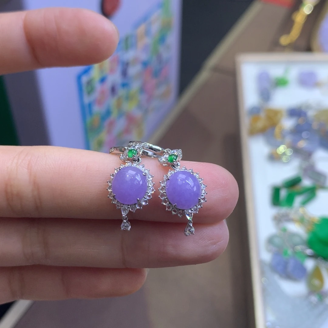 翡翠18K金镶嵌颈饰翡翠