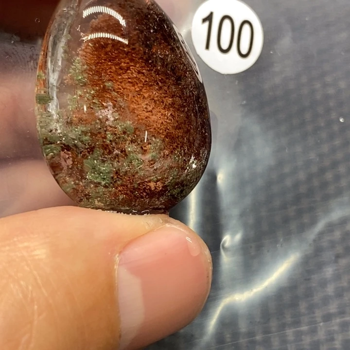 宇***焉未镶嵌颈饰水晶水晶