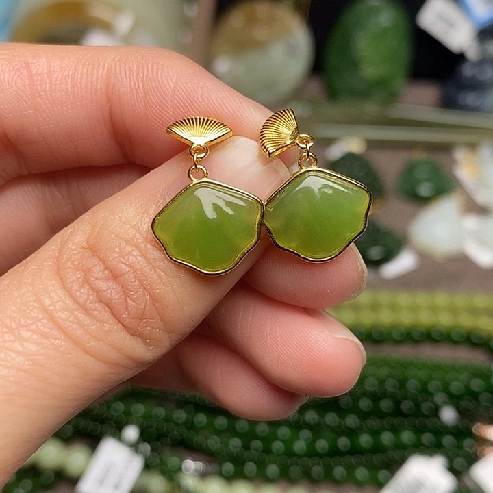 和田玉银S925镶嵌耳饰