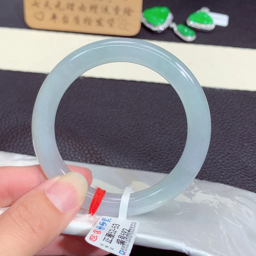 未镶嵌手镯翡翠592