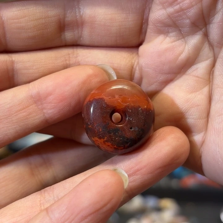 豆***宝颈饰未镶嵌南红玛瑙南红