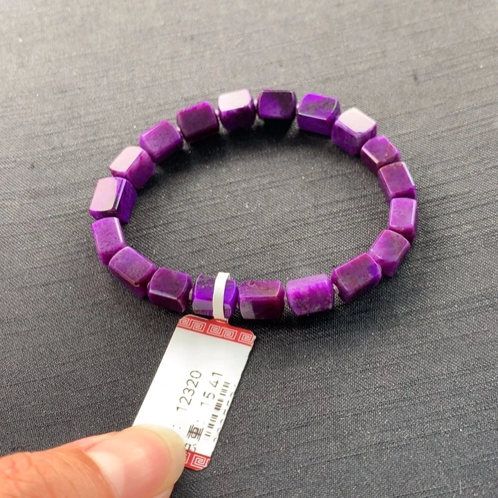 未镶嵌苏纪石（舒俱来）手链