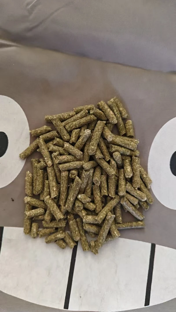 【专业定制】精品配方粮4000