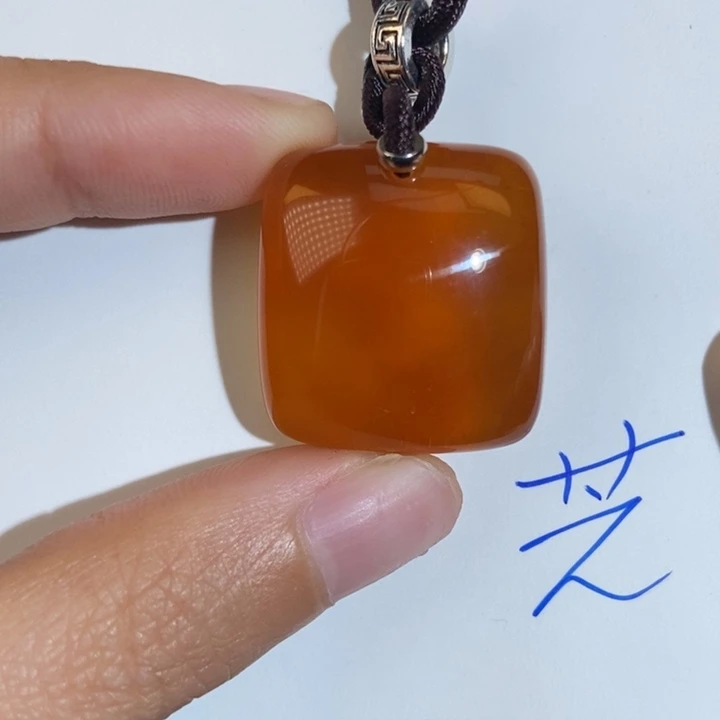 定制琥珀未镶嵌琥珀