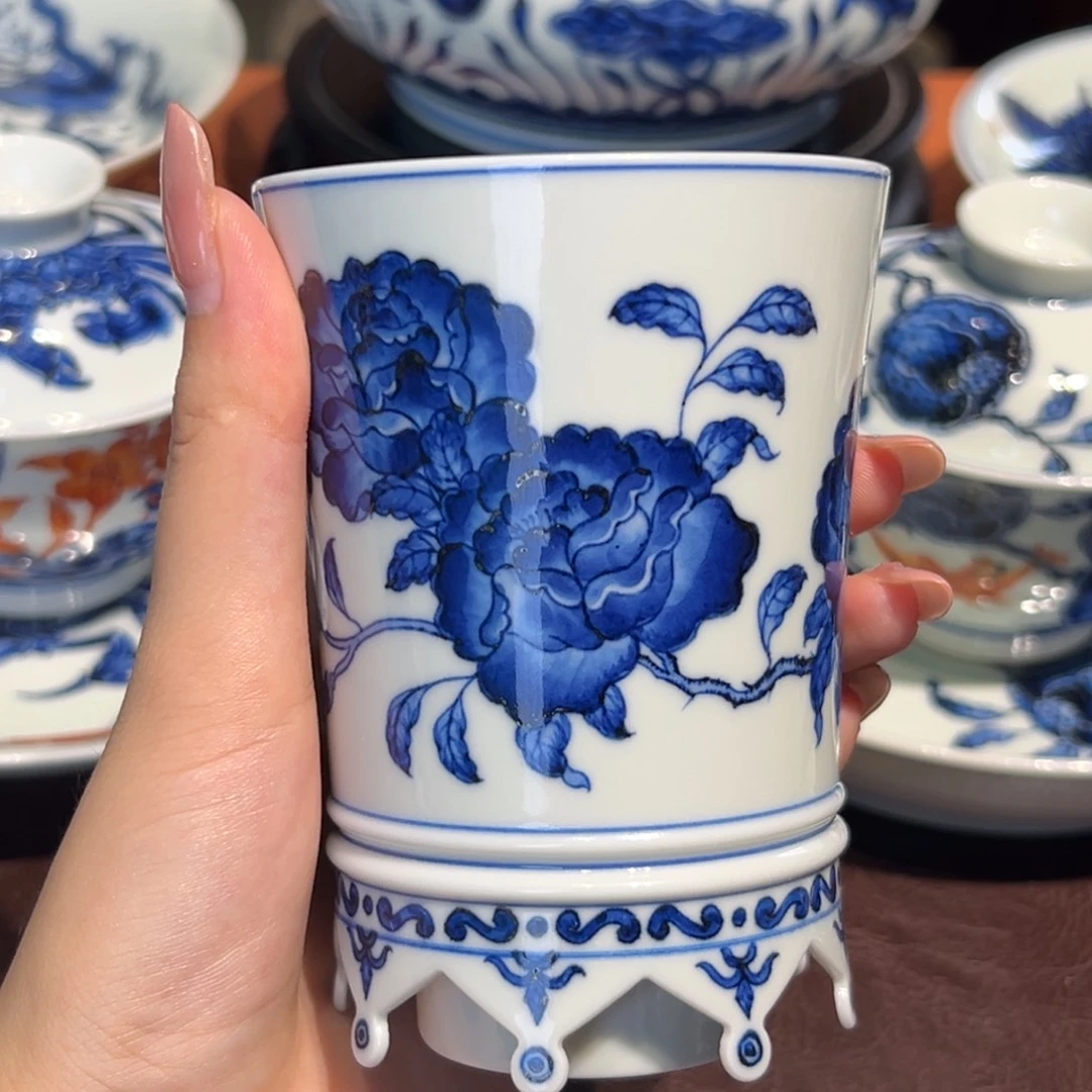 青花为好友手绘杯杯