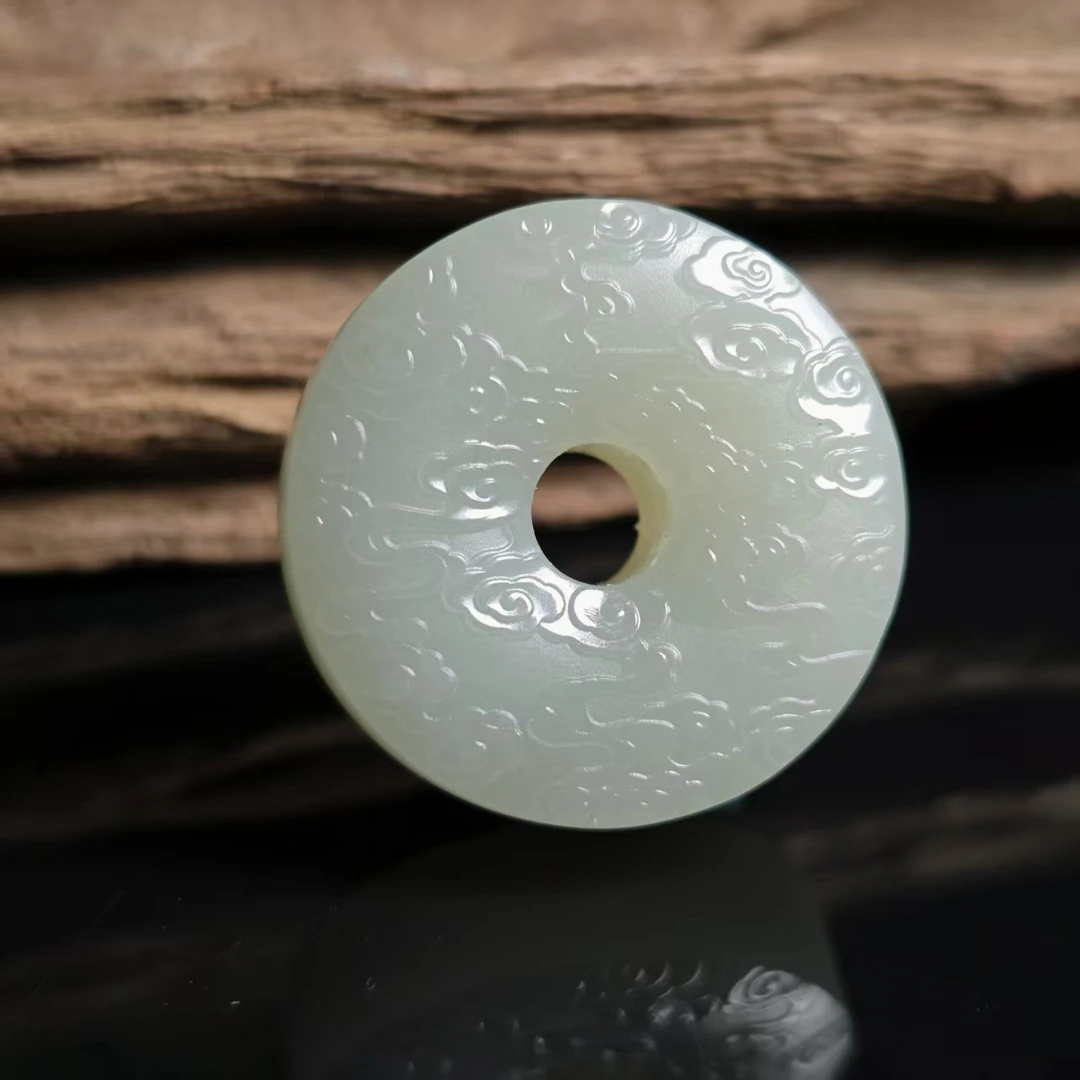 lot6239 鱼纹平安扣 和田玉晴水 29.5*11*18.7mm 18.9g