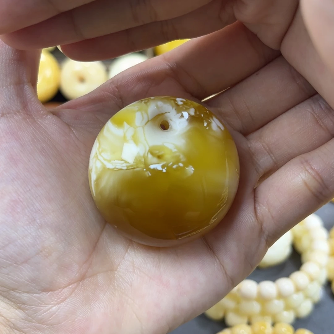 琥珀未镶嵌手串公主扣