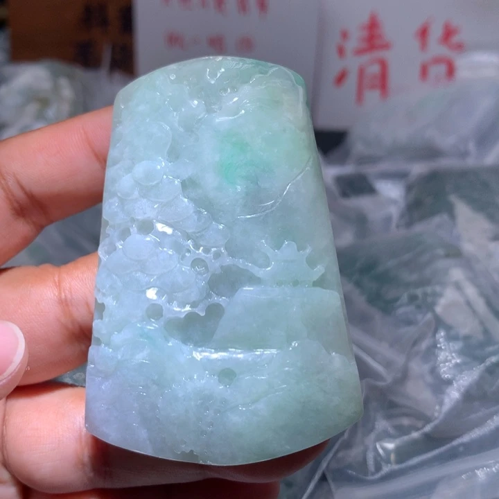 翡翠未镶嵌颈饰保真天然A货翡翠