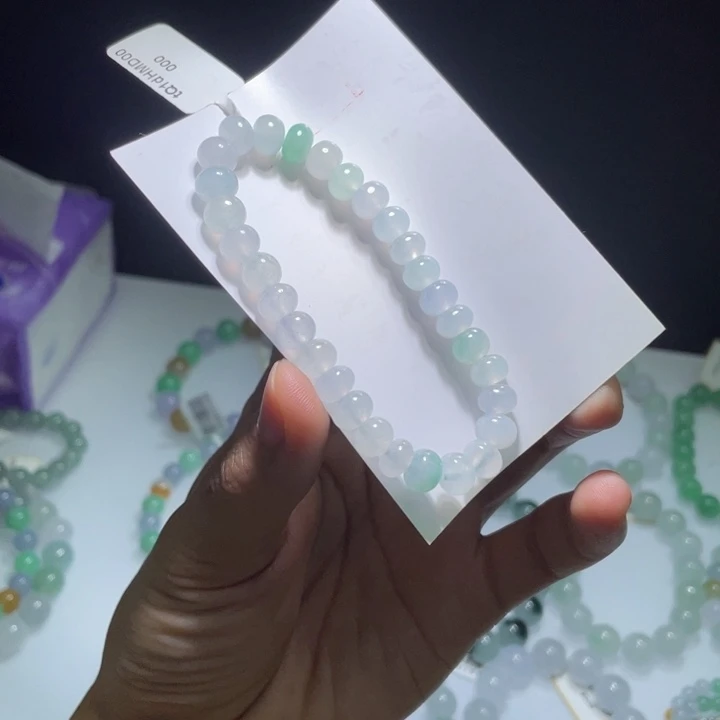 未镶嵌定制翡翠翡翠