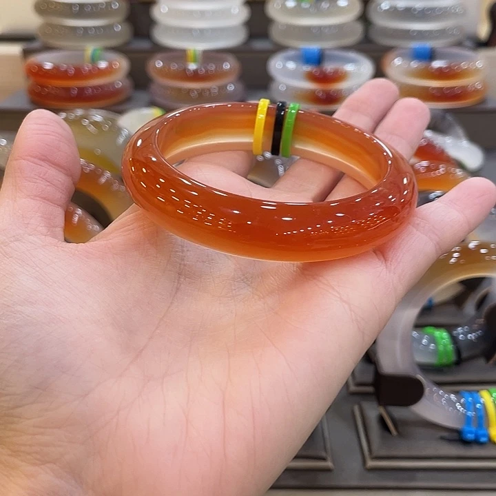 玛瑙/玉髓未镶嵌手镯26