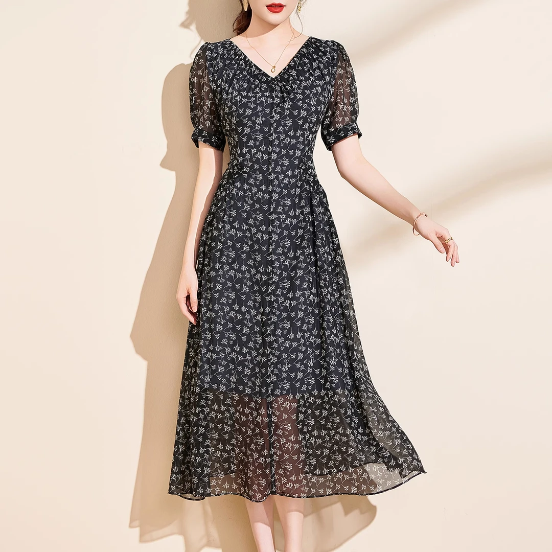 法式黑色V领碎花连衣裙女夏季2025新款气质收腰显瘦中长款A字裙