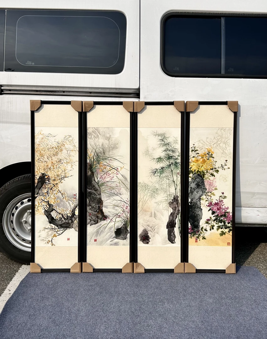 纯手工苏绣梅兰竹菊四联条屏,单幅画芯30/80,单幅外框33/115,茶室
