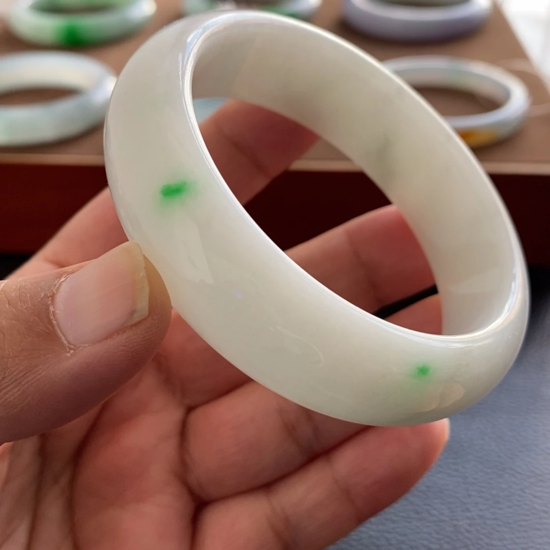 翡翠未镶嵌手镯天然翡翠手镯