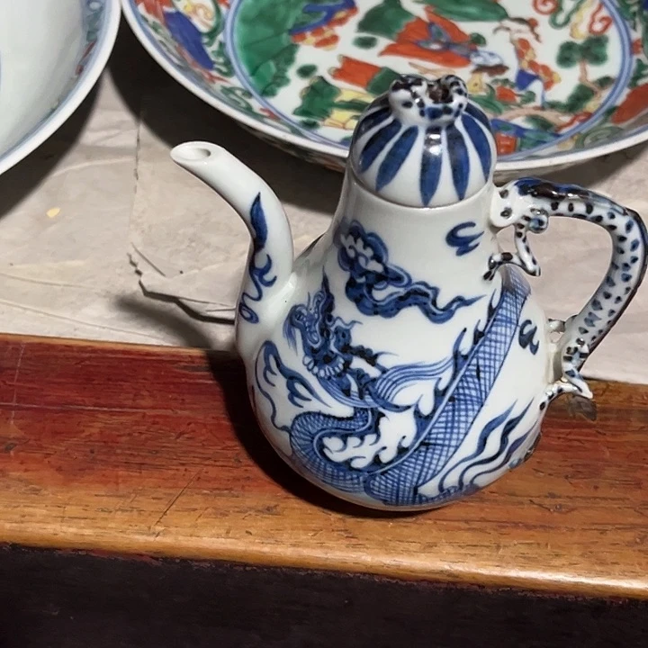 瓶陶发***陆青花赤龙小壶