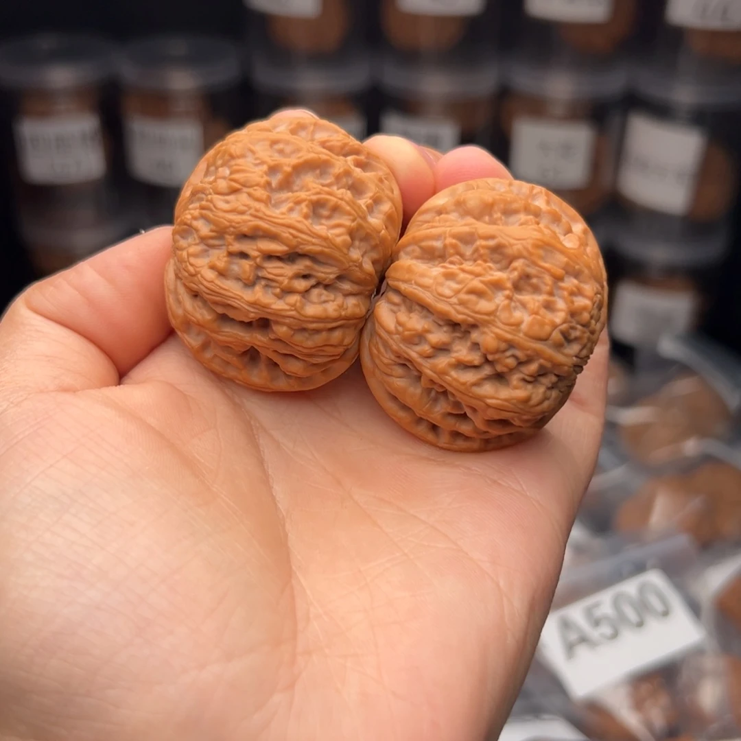 文玩核桃吊坠Z****e大粗筋