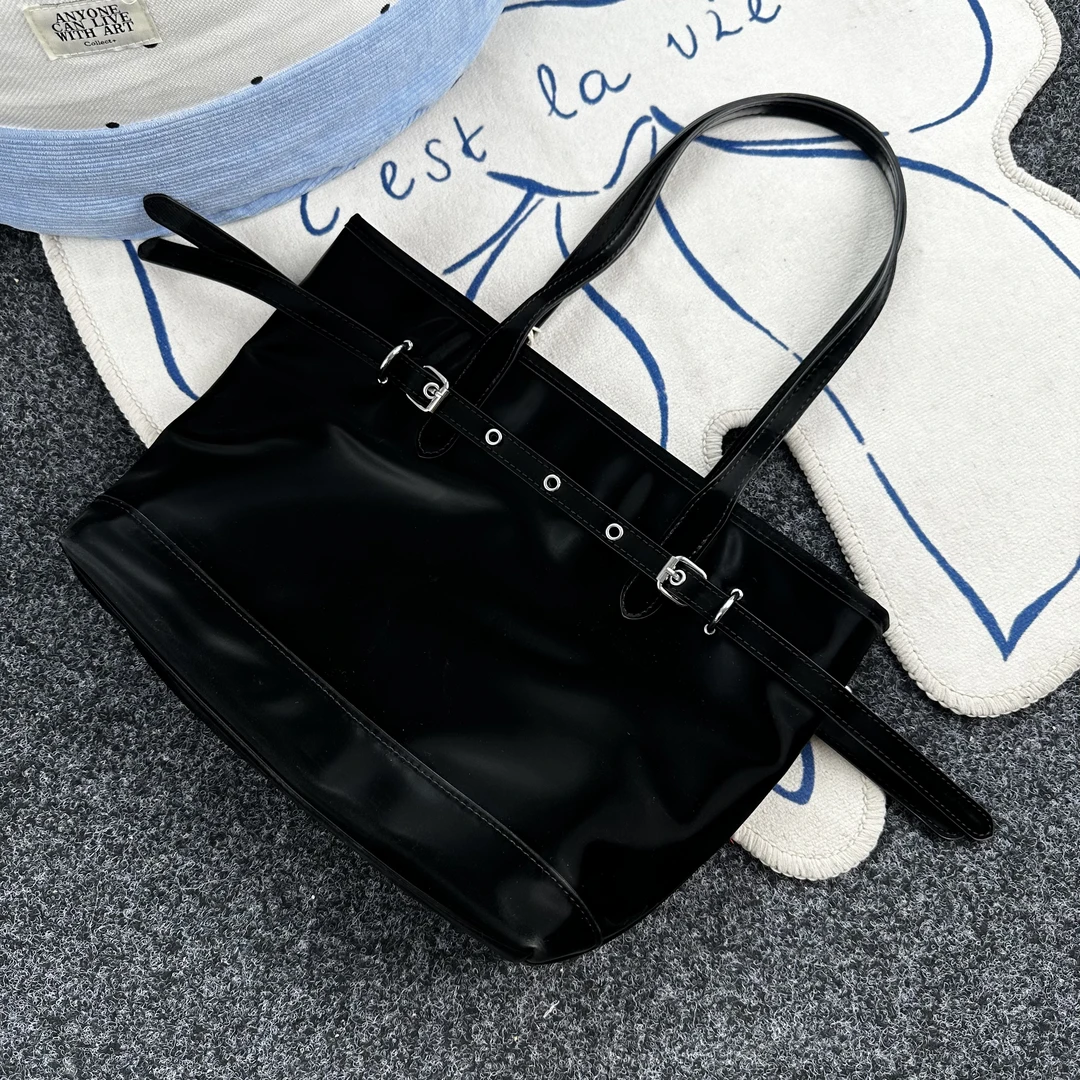 一张同学【长约36cm宽11cm高26cm】时尚百搭手提单肩包C6575黑