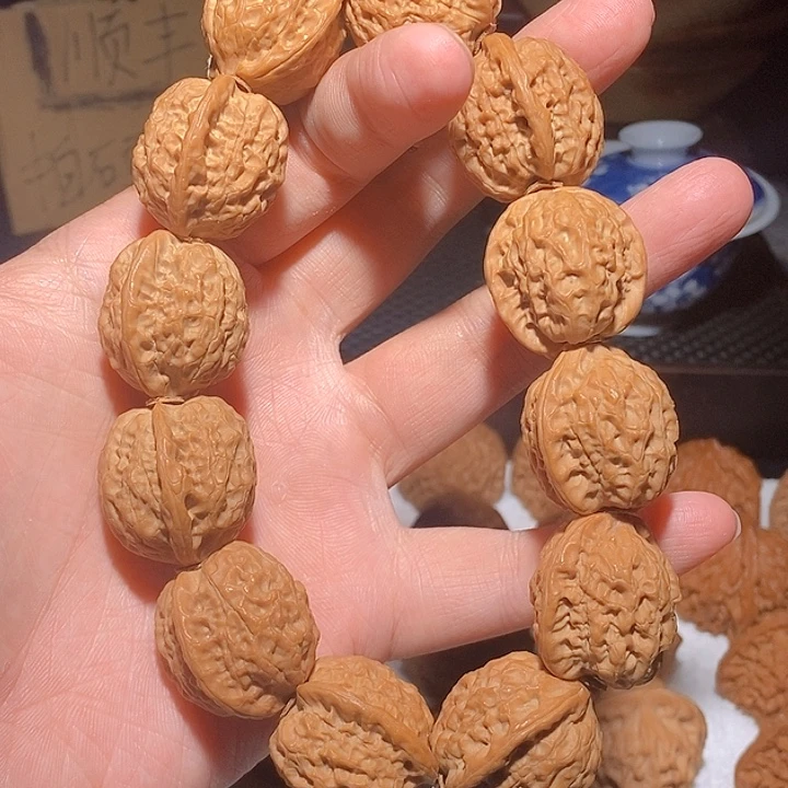 文玩核桃手把件野生手持