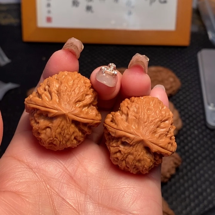 文玩核桃把件36.5龙眼