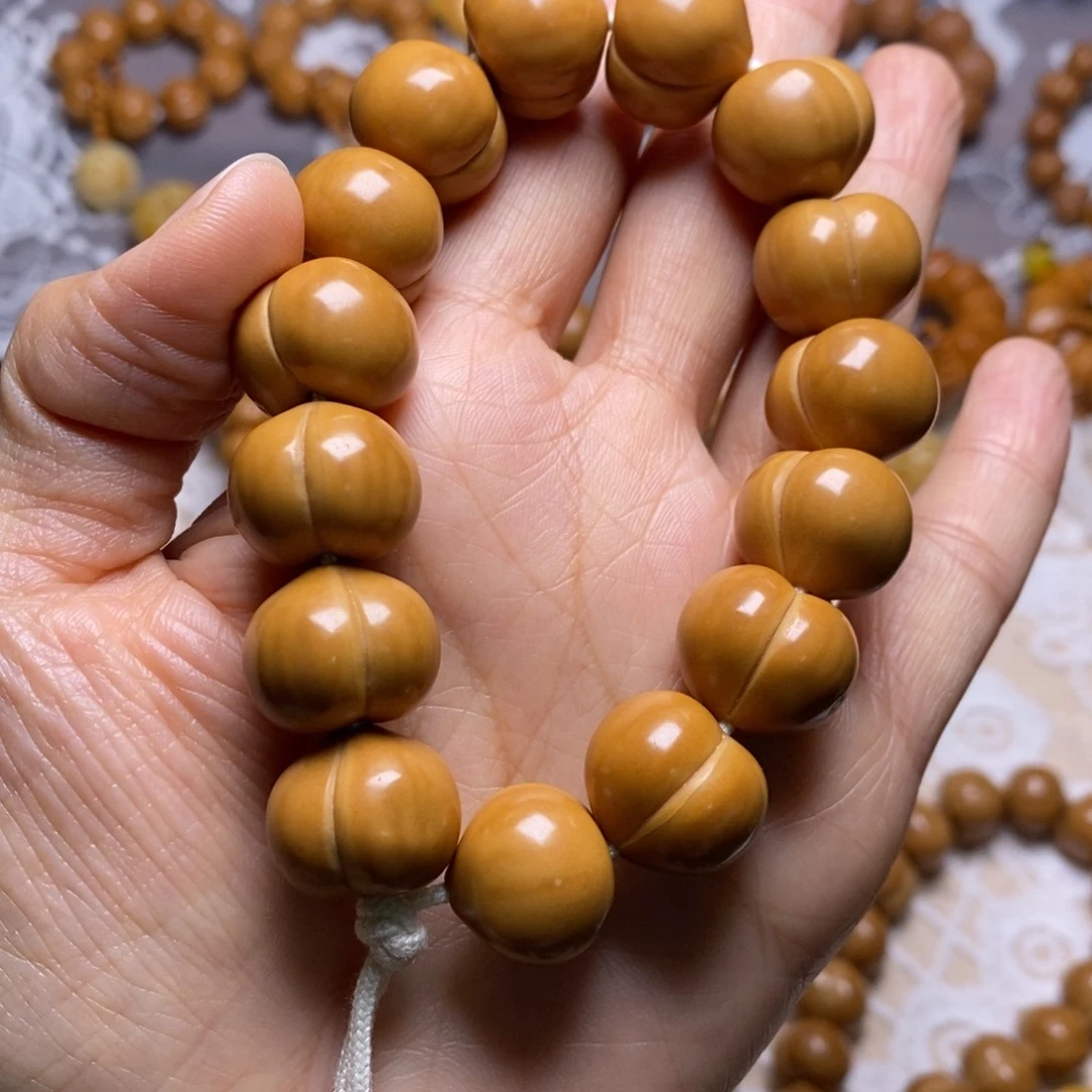 把件猴头核桃柯基屁桃高定