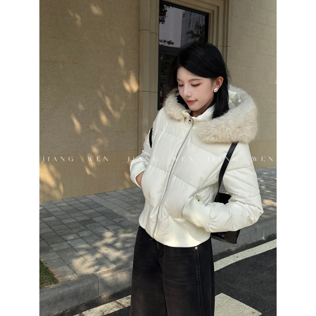 【西伯利羽绒】姜雯 90白鸭绒拆卸连帽毛领短款羽绒服外套