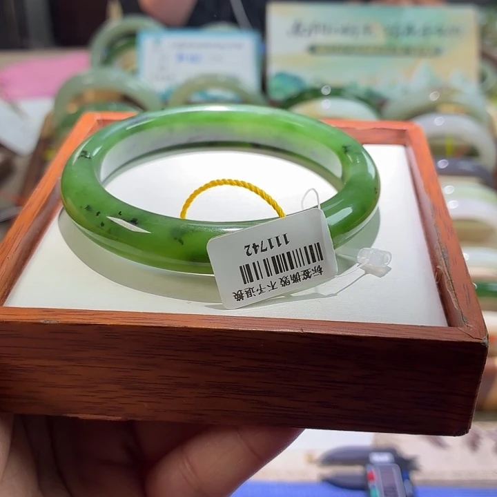 和田玉未镶嵌手镯21 圈口61