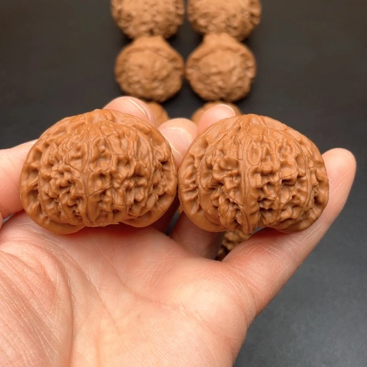 文玩核桃吊坠宫灯狮子头44尺