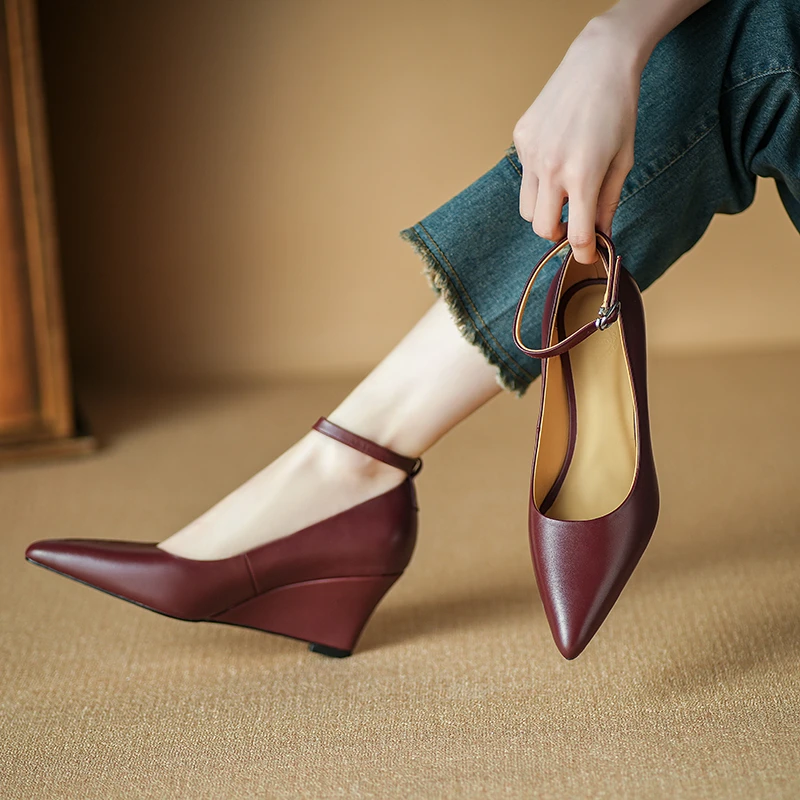 7cm一字带坡跟单鞋法式复古风酒红色尖头高跟鞋春秋真皮时尚女鞋
