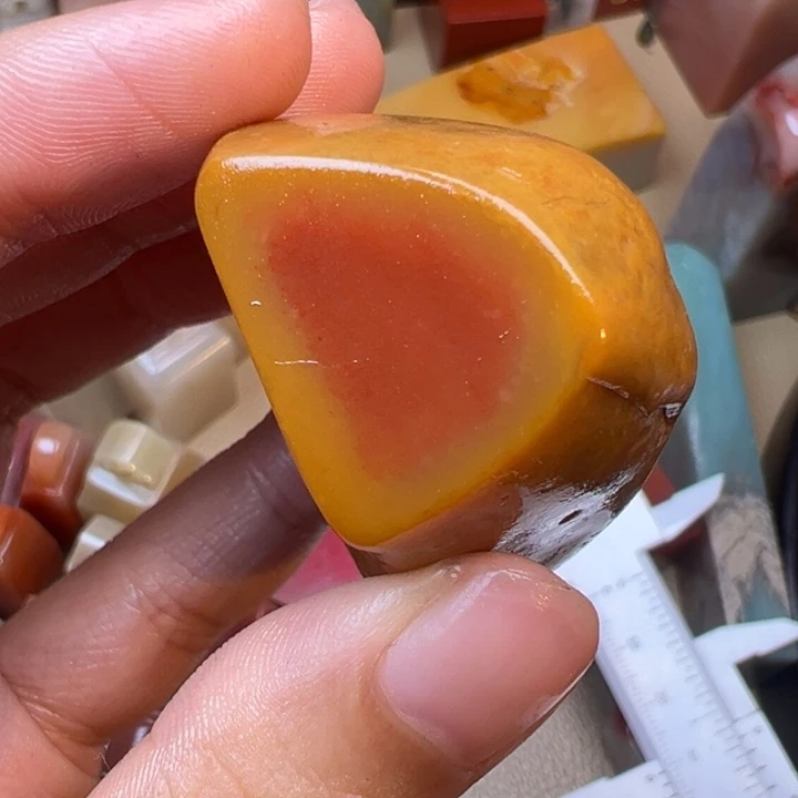 *****寿山石印石红心黄皮