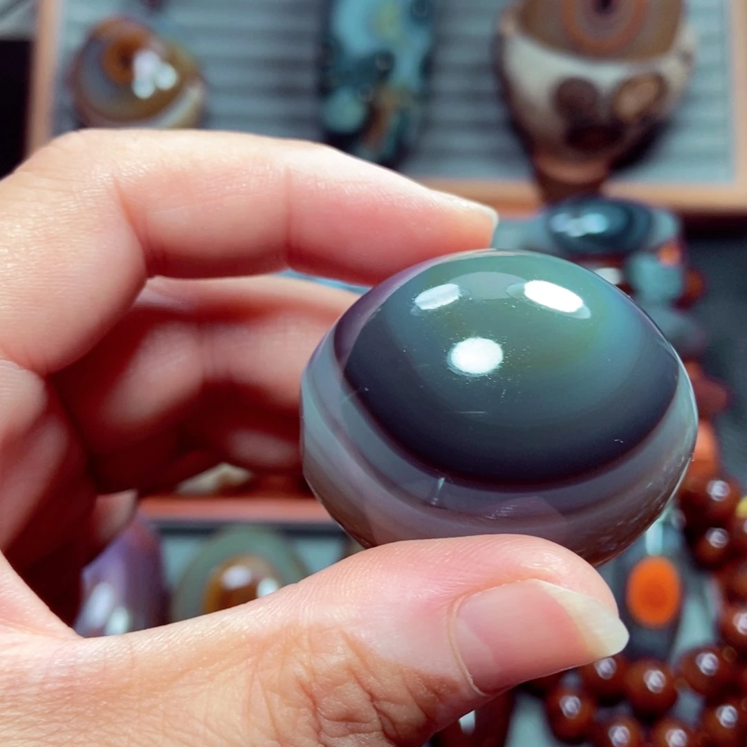 鑫***香玛瑙/玉髓未镶嵌珠宝奇石