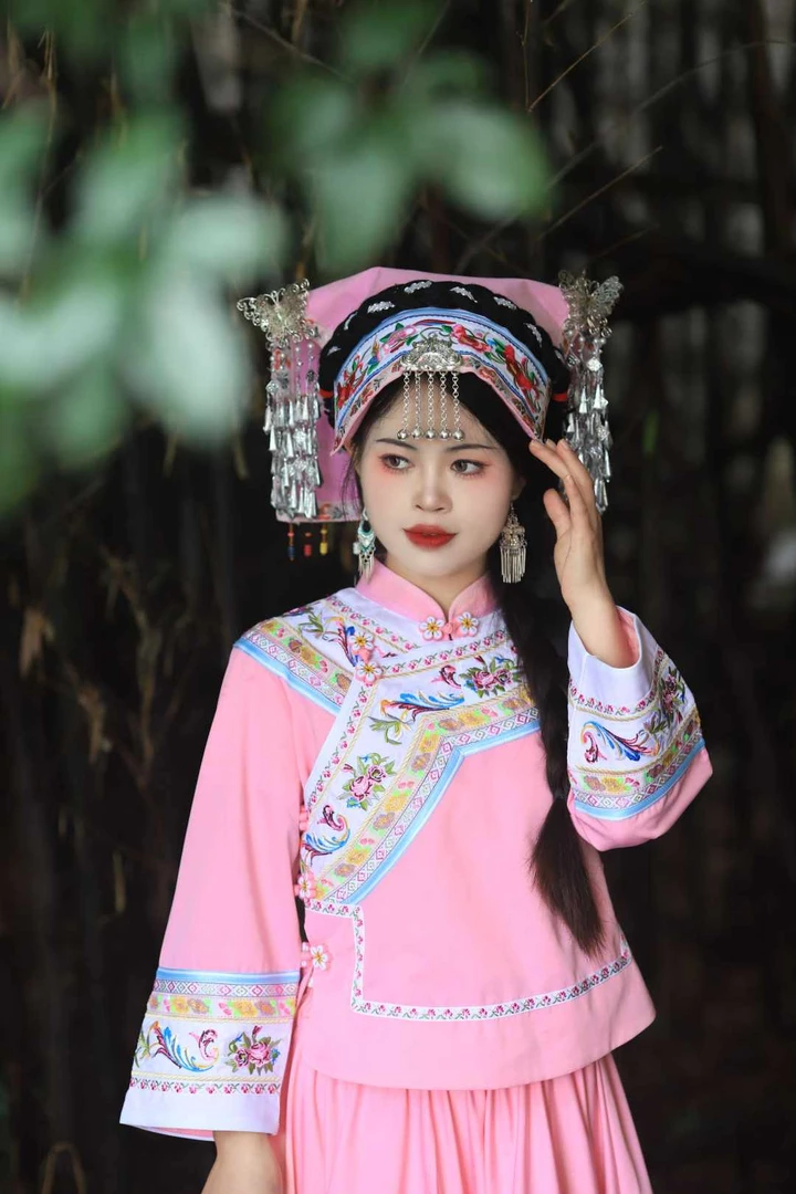 粉色民族服装舞台装长款云南壮族贵州布依族裙子复古服装民族礼服