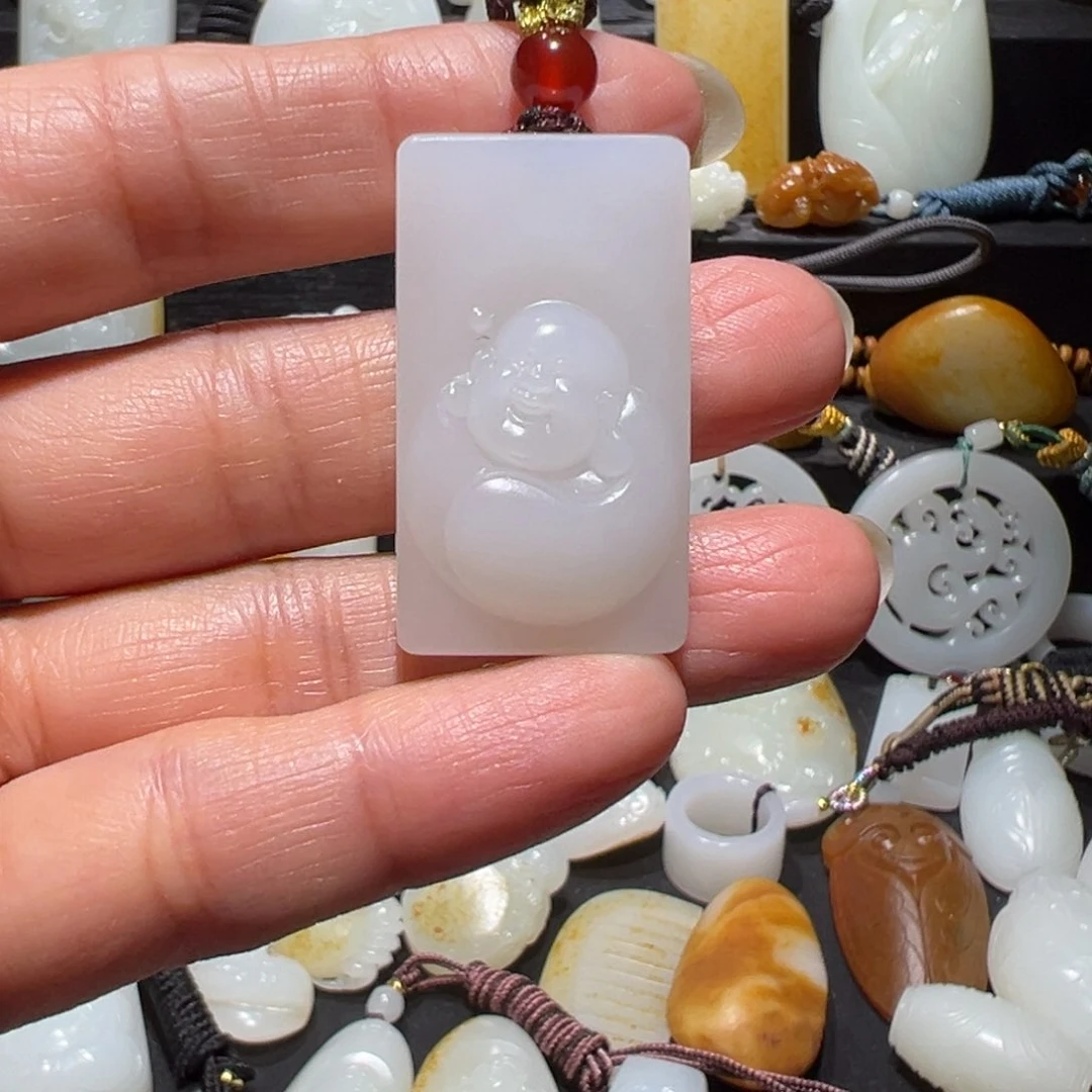 和田玉挂件未镶嵌佛