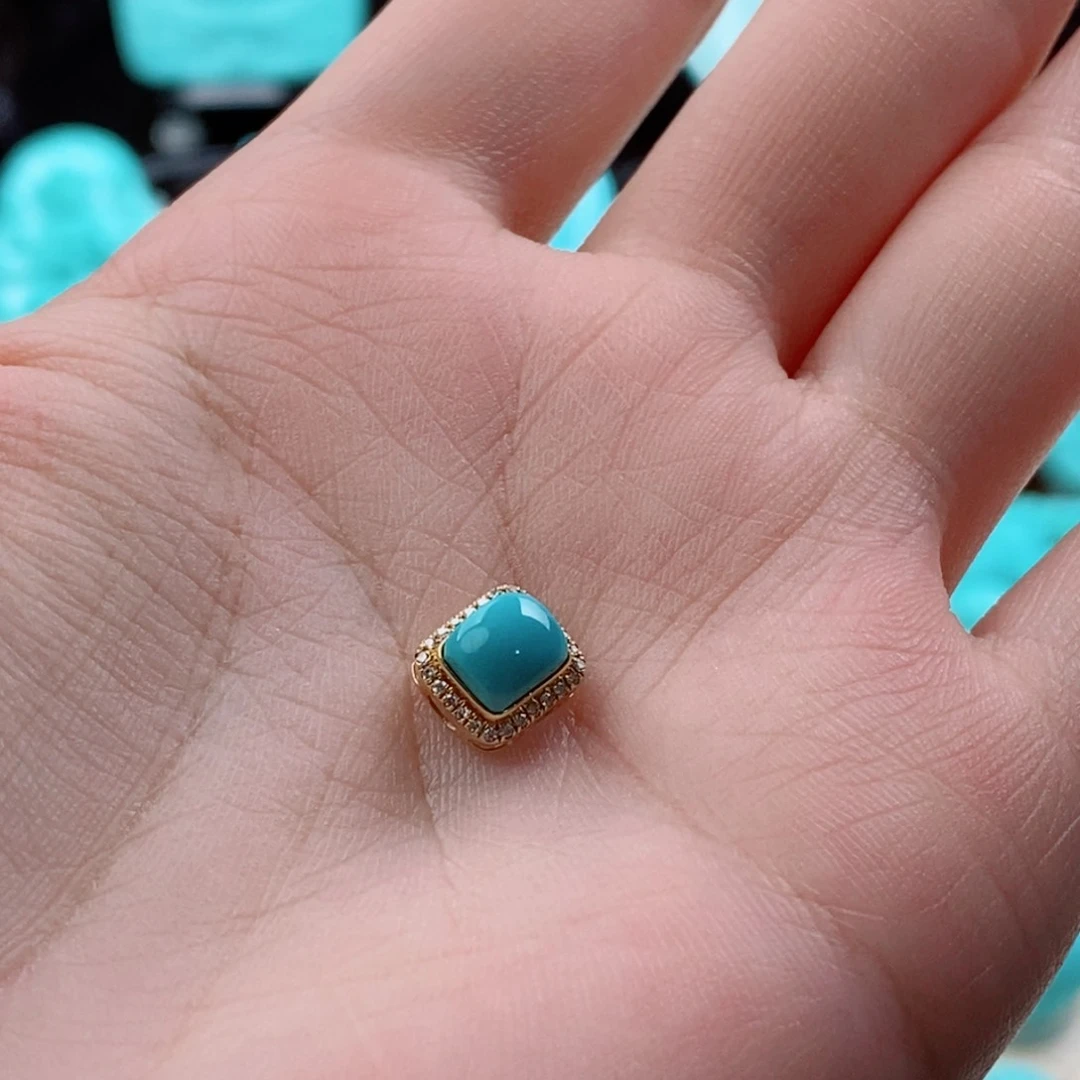 绿松石配饰18K金镶嵌