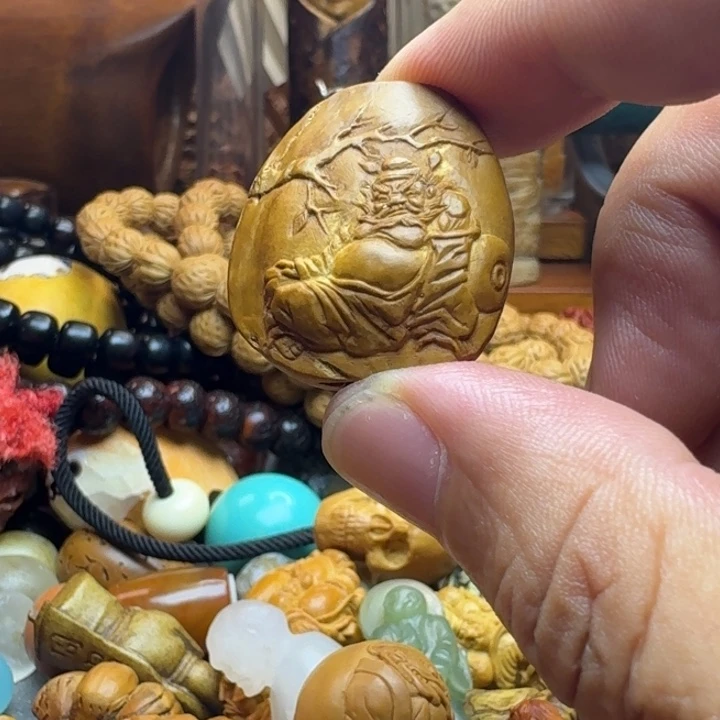 解***强手串/手链橄榄核哈哈这才刚看到信息哈
