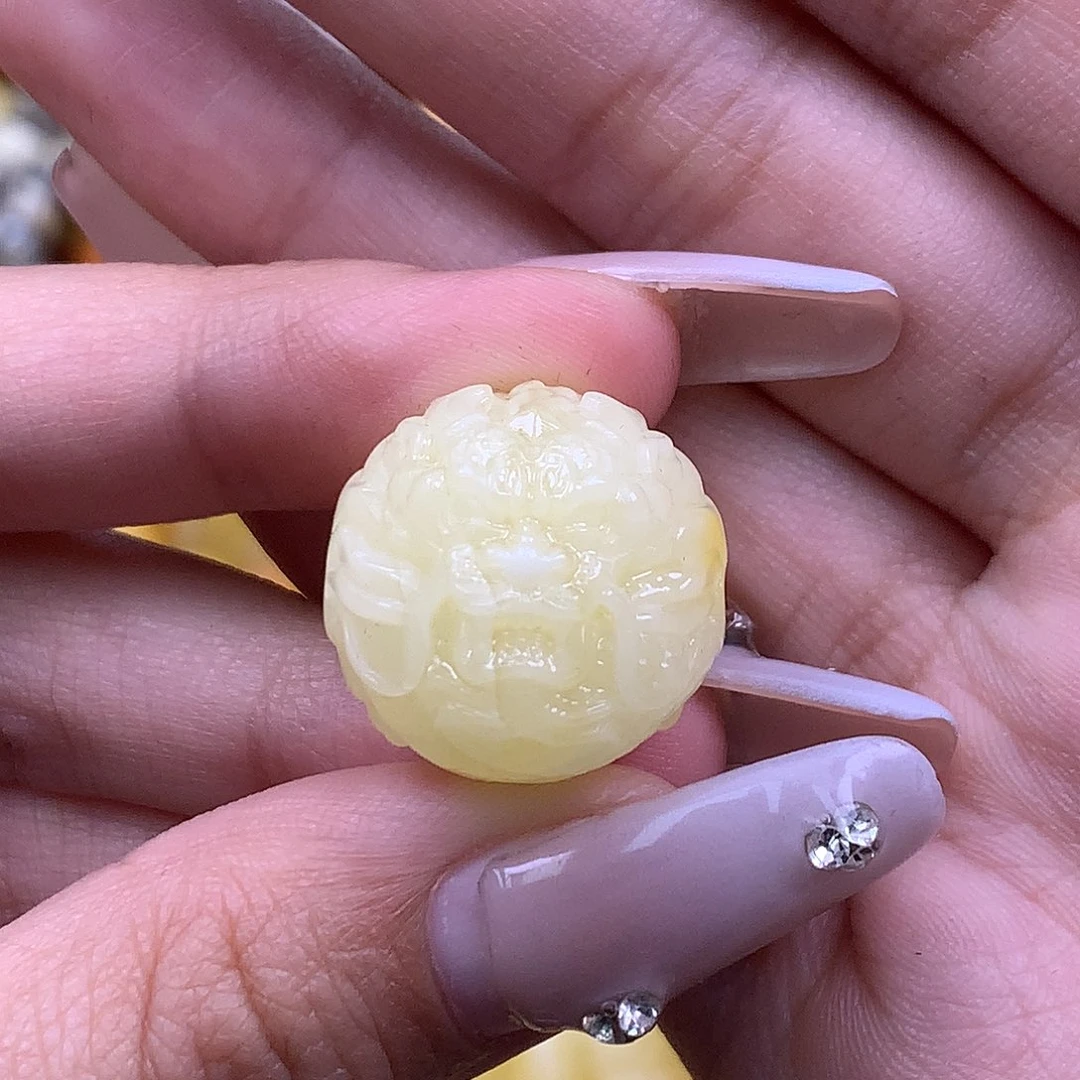 琥珀未镶嵌珠宝奇石19‘2 龙珠