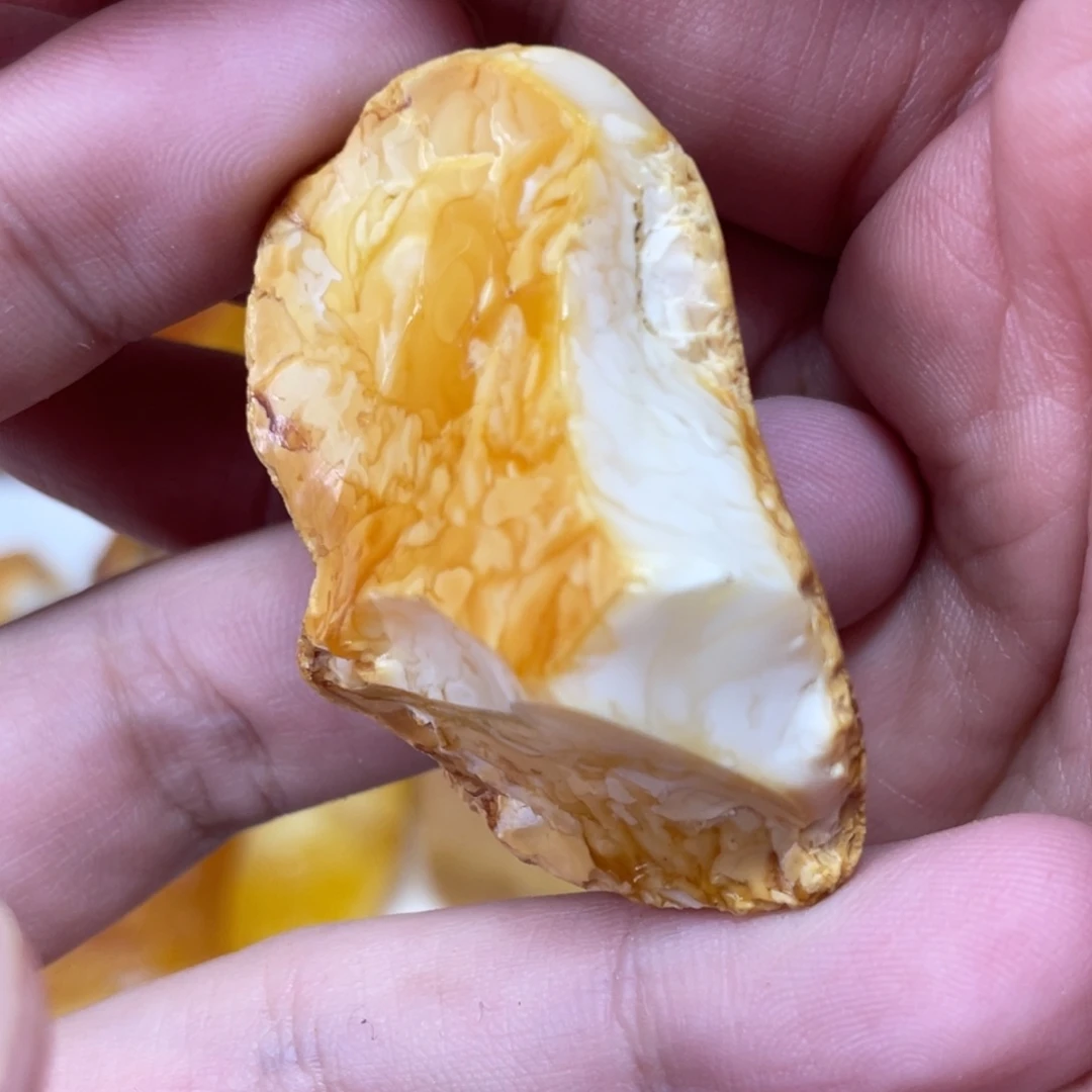 定制琥珀未镶嵌超原矿琥珀