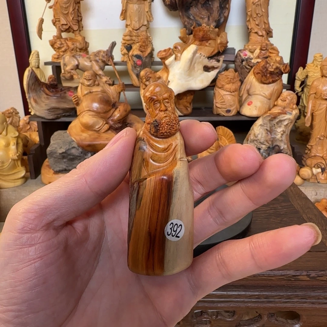 崖柏小木匠艺雕一物一拍