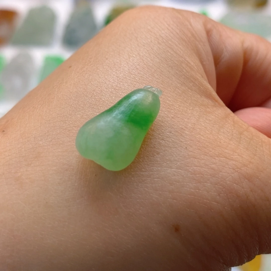 定制翡翠未镶嵌福瓜