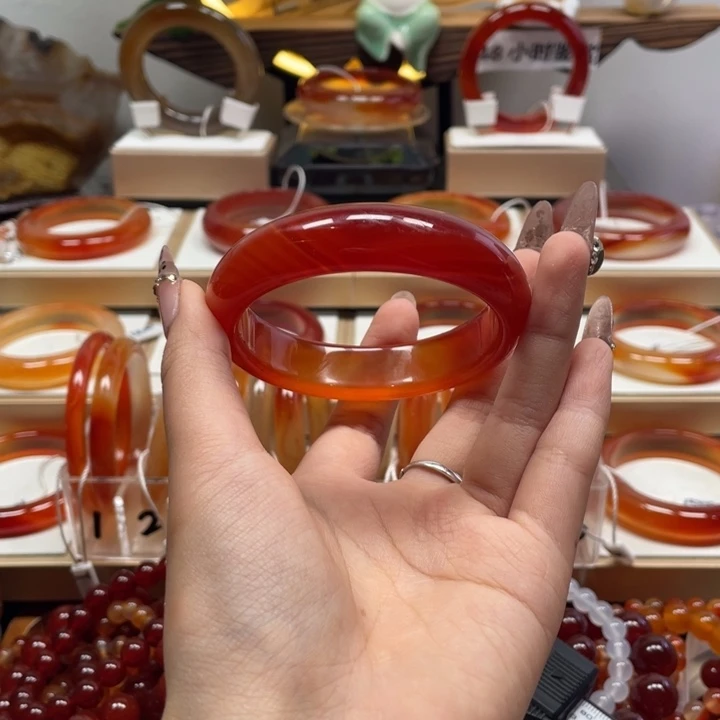 玛瑙/玉髓未镶嵌手镯