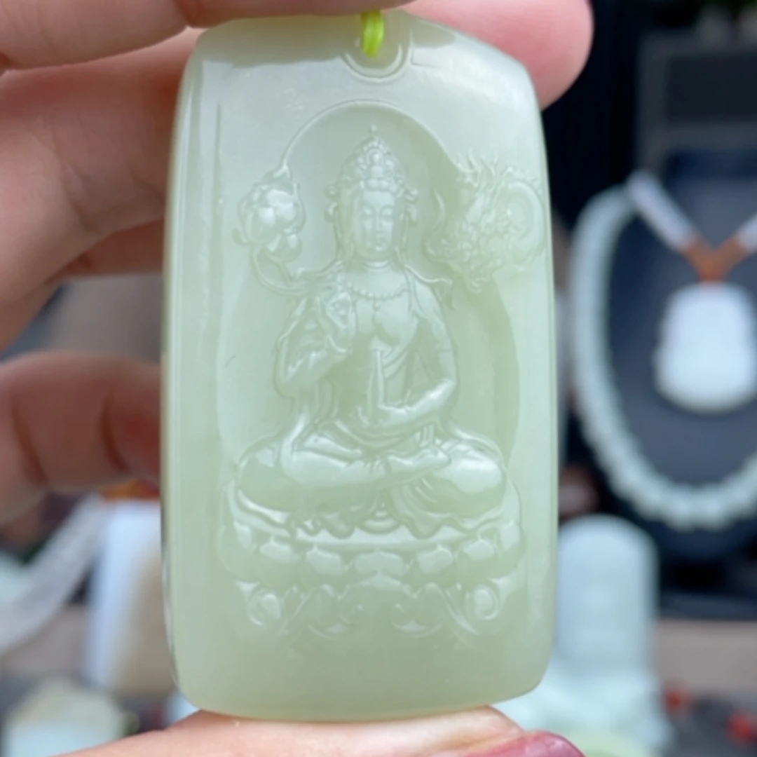 【闪购商品】颈饰未镶嵌和田玉