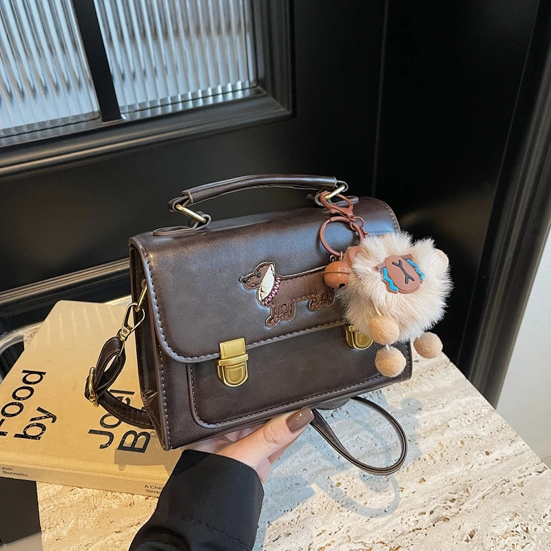 时尚小众手提包包女2024新款冬季小方包百搭剑桥包复古通勤斜挎包