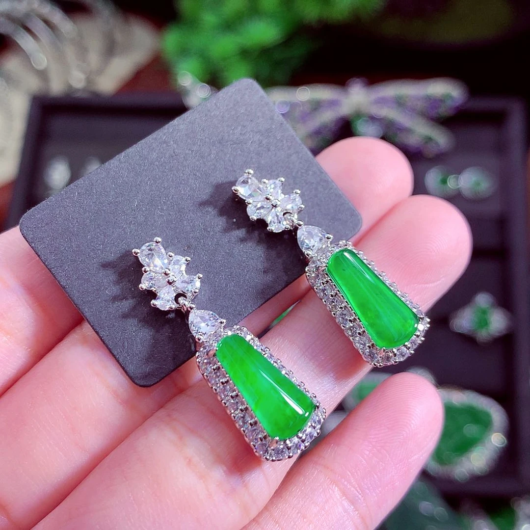 颈饰未镶嵌翡翠天然