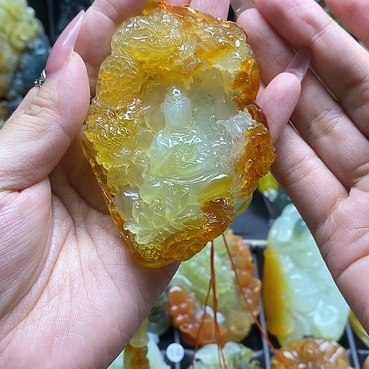 暖***。未镶嵌蛇纹石玉颈饰