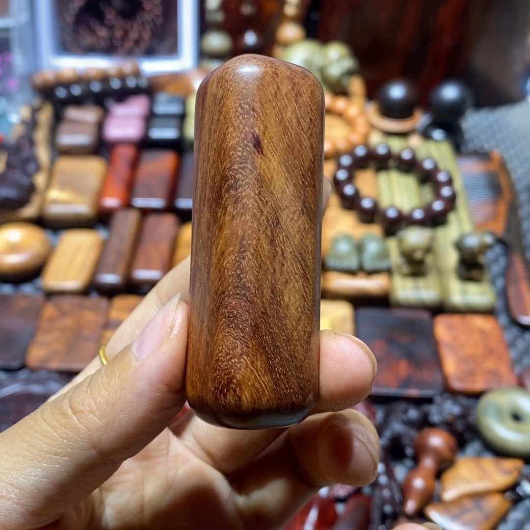 木【***】非洲血檀木块一个