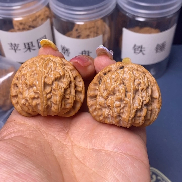 文玩核桃把件40球白