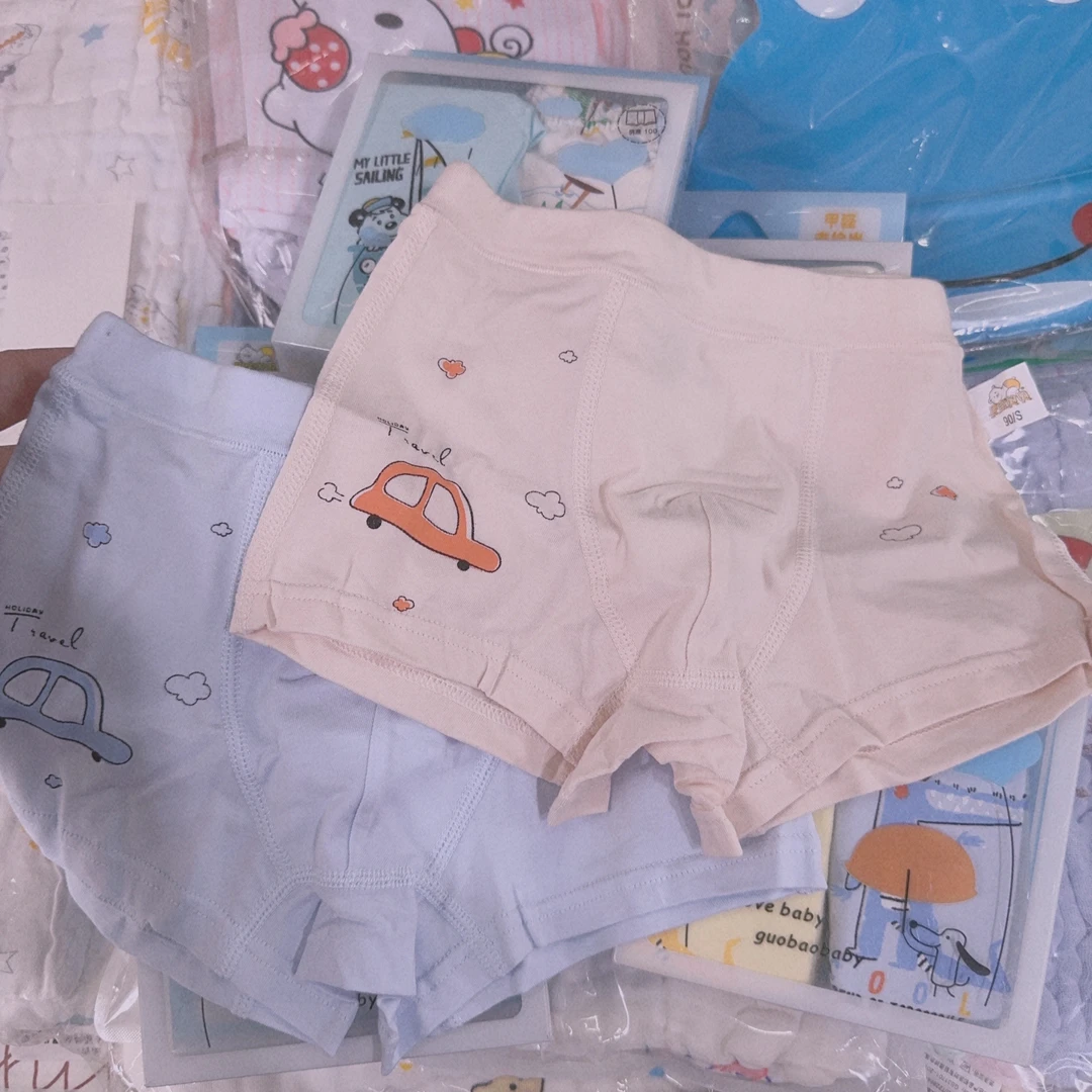 1055果儿贝贝小平角裤（男宝花色随机）